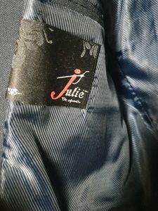 brand new 👌42 s blazer with 32 size pen