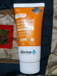 The Derma Co Hyaluronic Sunscreen Aqua Gel SPF 50
