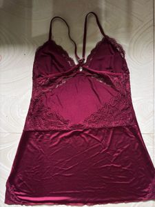 Burgundy satin Lace sexiii dress, fits S&amp;M both❤️