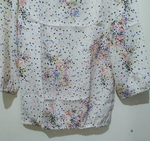 The Gud Look Beige top blouse