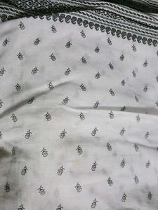 Elegant Ethnic Print white saree