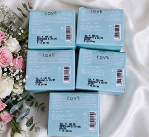 pack of 6 DOT &amp; KEY 72HR Hydrating Gel Moisturizer