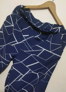 Navy Blue &amp; White Printed Trousers With 2 Pocket