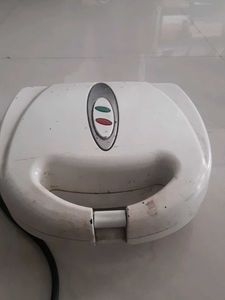 White Sandwich Maker