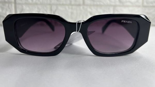 Women > Sunglasses | Prada Sunglasses (COPY) | Freeup display picture 2