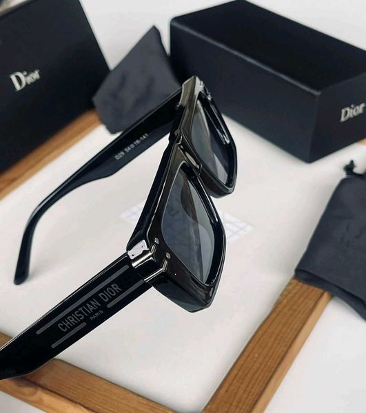 COPY - Like new- Christian Dior sunglasses, with case Dior | Accessories | Copy Dior Sunglasses | Poshmark main image 4