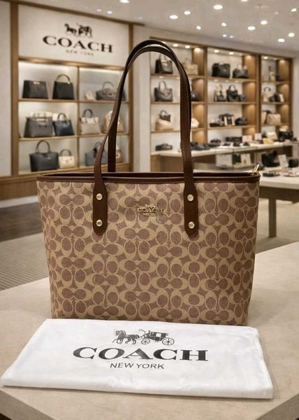 Authentic Coach Signature Tote Bag 7052 Bags > Tote | coach totes 