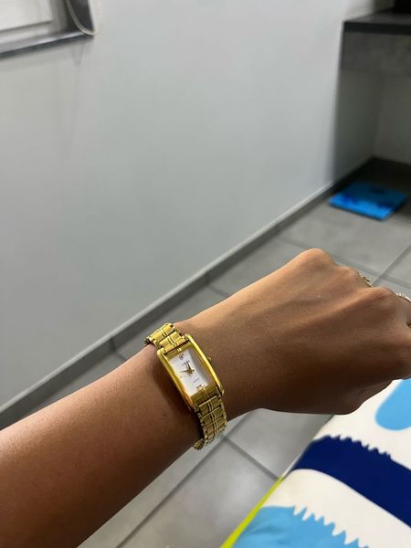 Women > Watches | Vintage Cizer Gold Watch | Freeup display picture 3