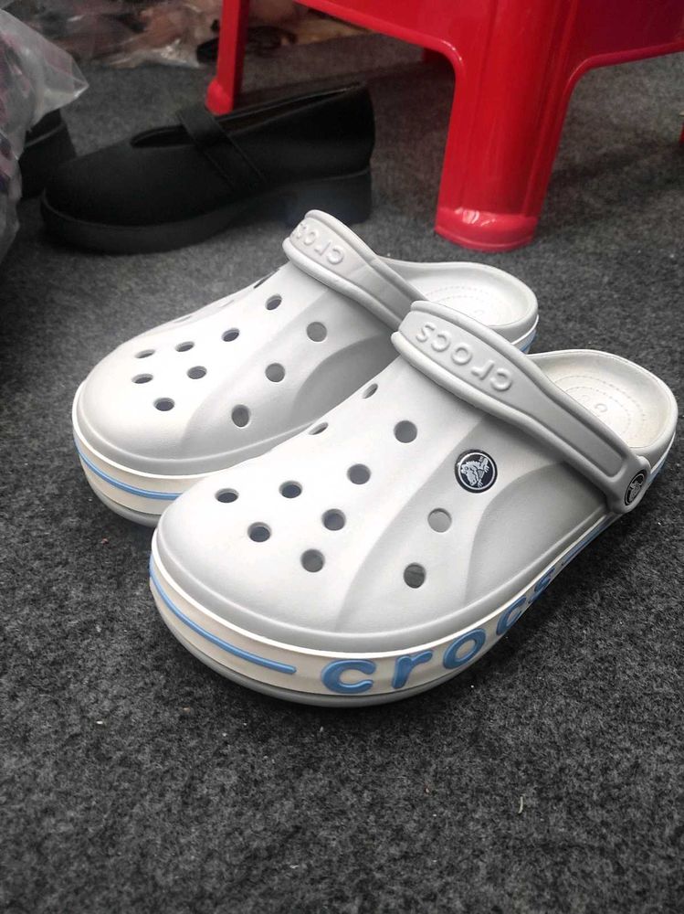 Grey Bayaband Crocs🎀