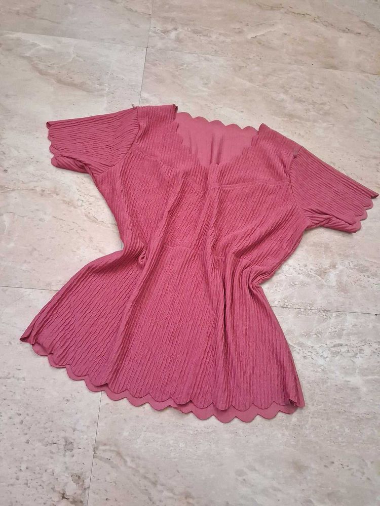 Chic Pink Textured Top