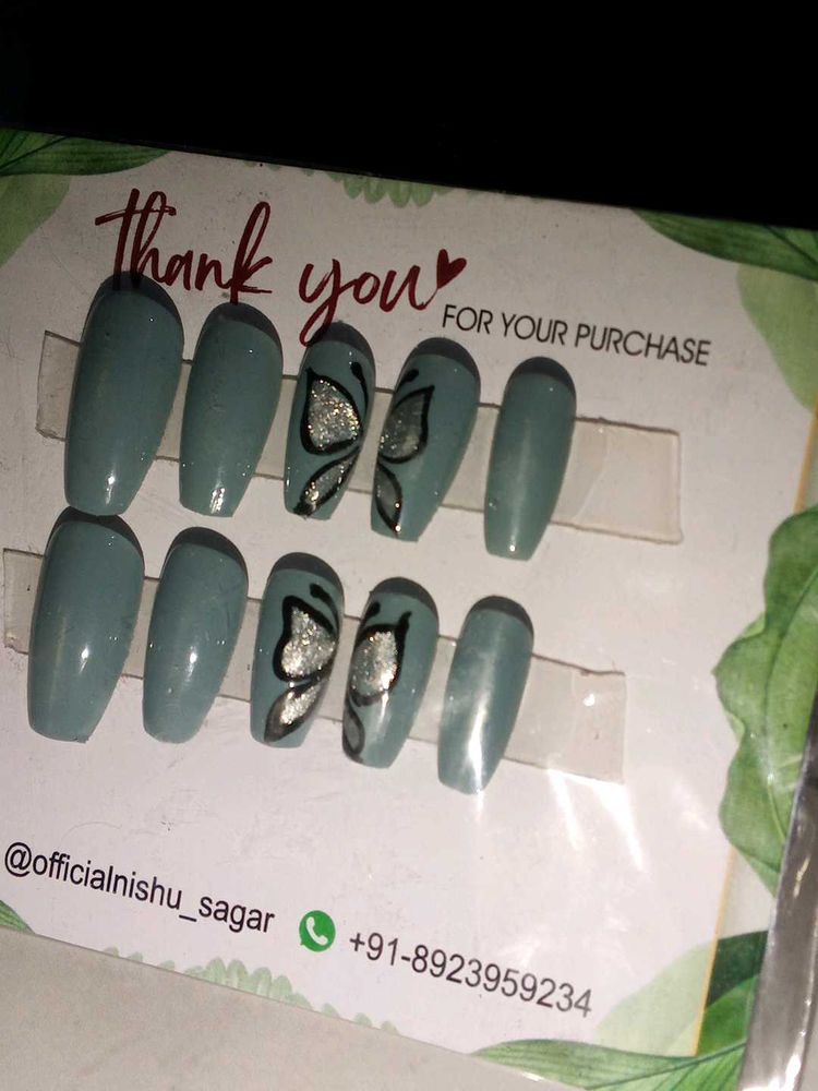 Butterfly Press-On Nails