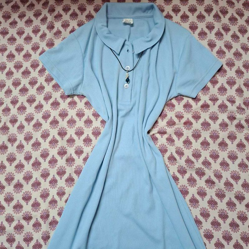 bluee dress