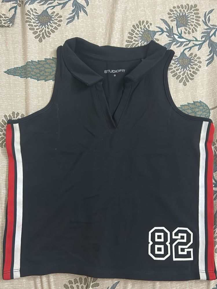 STUDIOFIT Black Sleeveless Collared Top