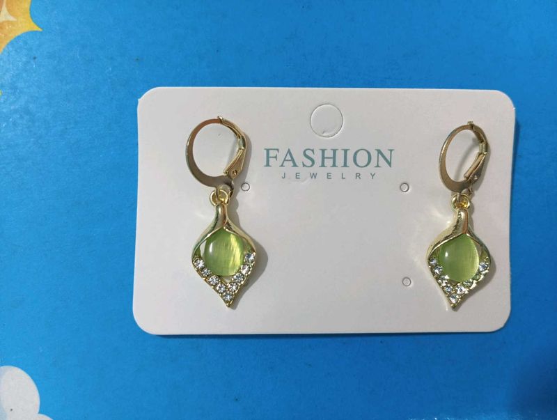This sawan bought these droplet earrings fast