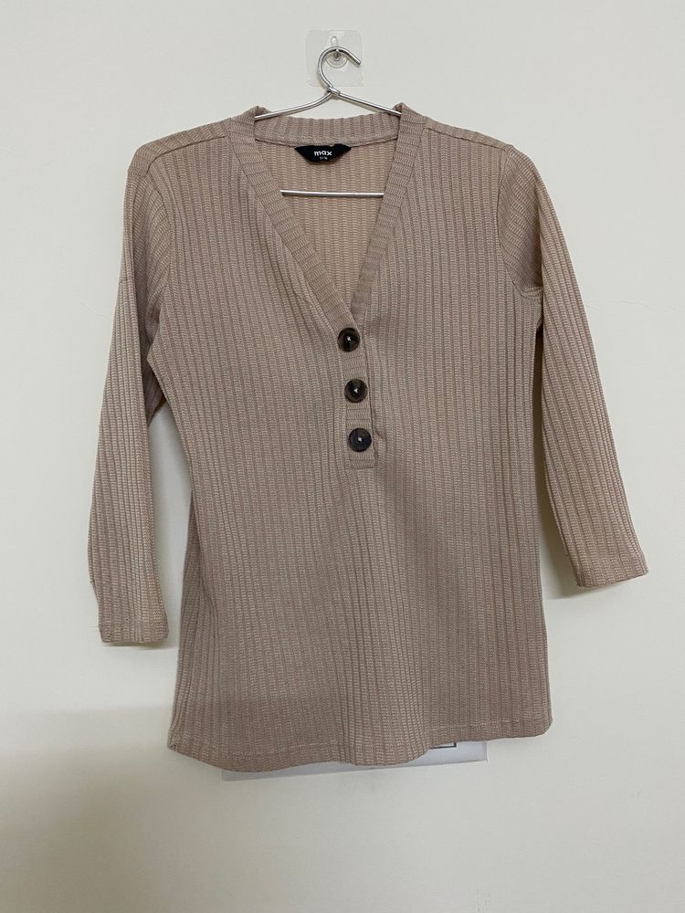 Cream- beige ribbed top