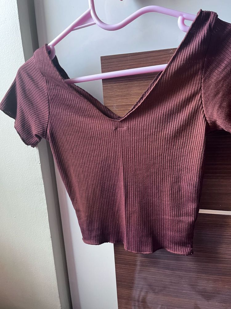 brown top