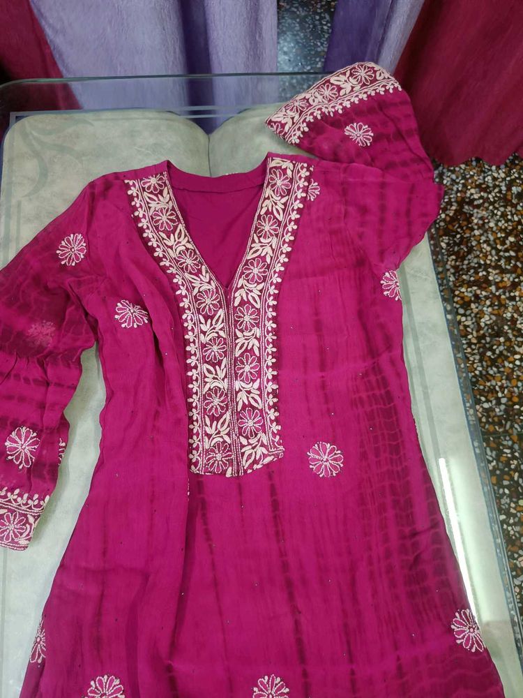 Beautiful Embroidered Kurta Set