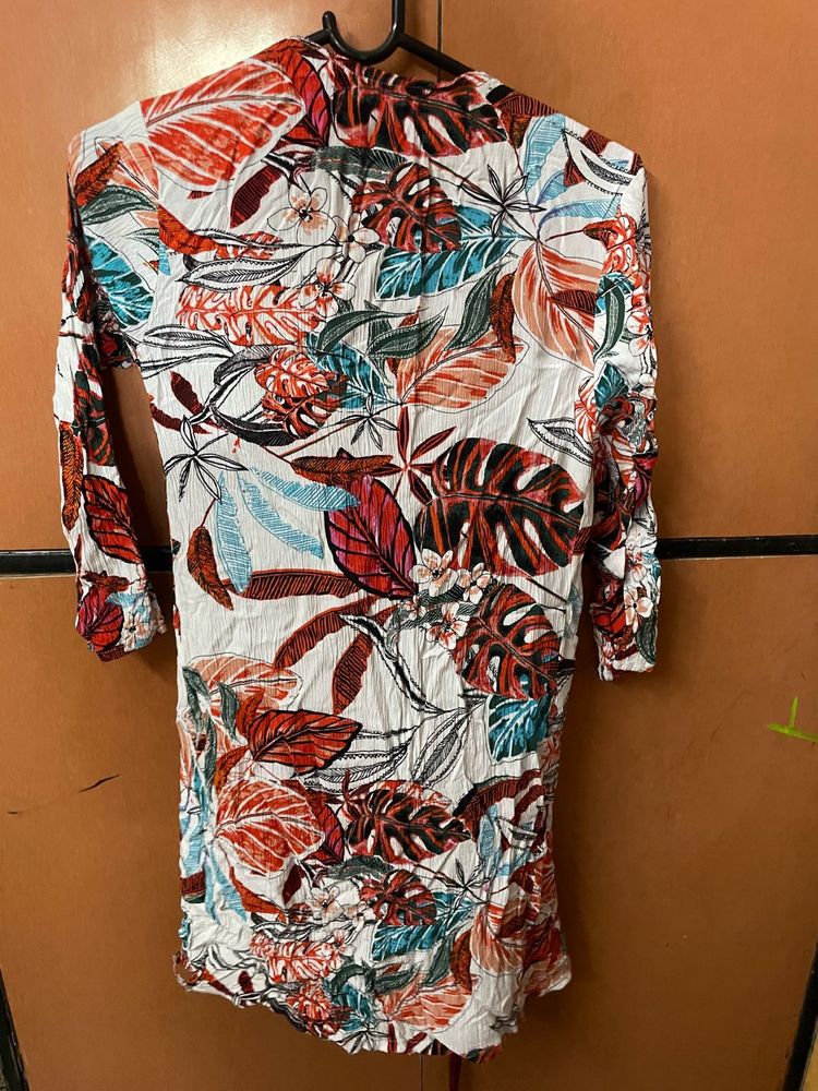 Vibrant Tropical Print Tunic Top