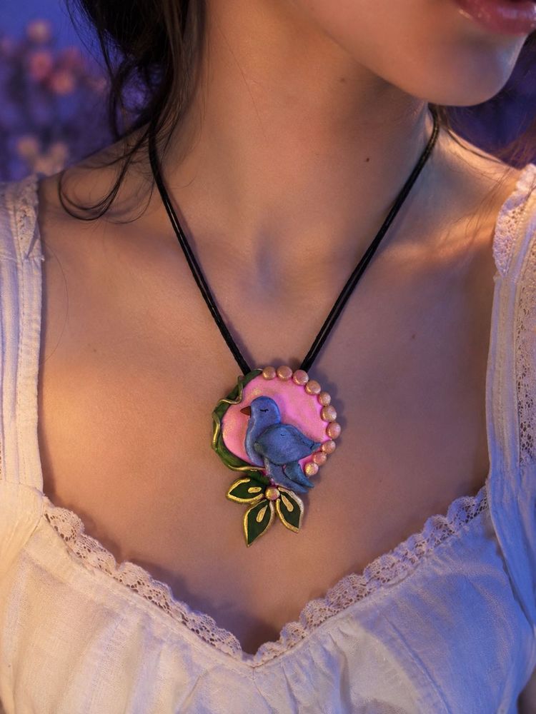 Charming Blue Bird Pendant Necklace