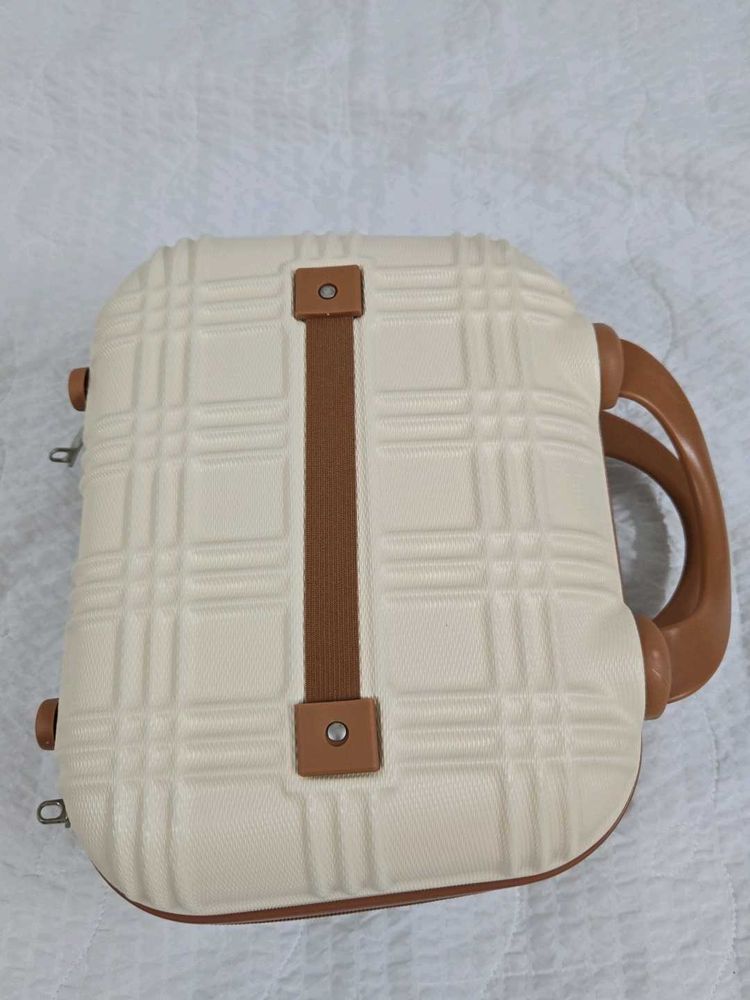 Stylish Cream Plaid tiny luggage