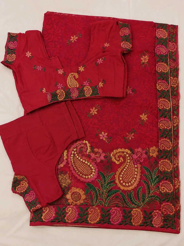 👌Traditional Red ♥️ Embroidered Silk Saree