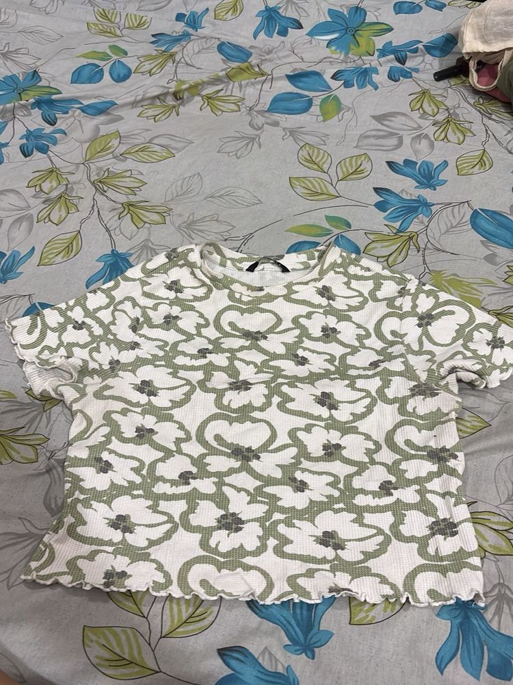 Floral Print Ribbed Cropped Top