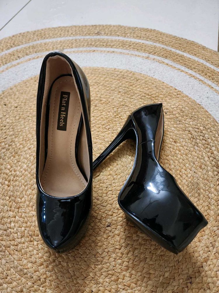 Size 37 Brand New Pumps Heels 4.5inches