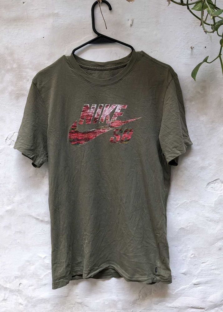 Nike SB Graphic T-Shirt 👕