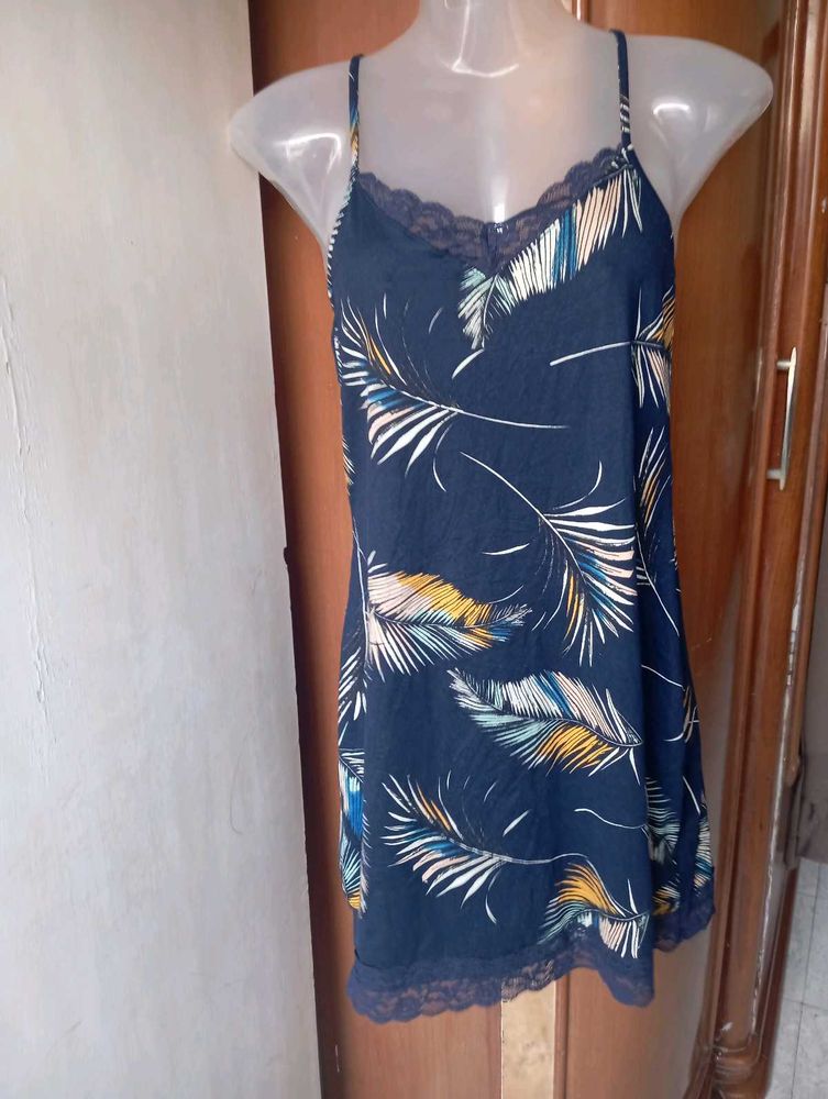 Navy Blue Feather Print Nightdress