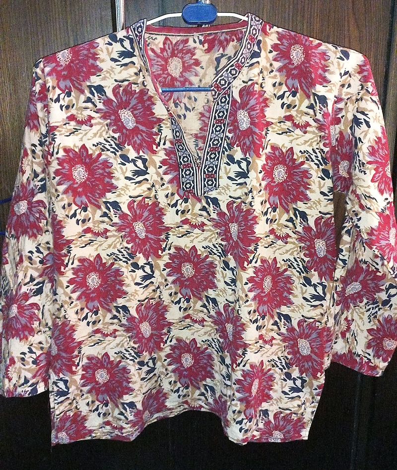 Floral Ethnic Top/ Short Kurti