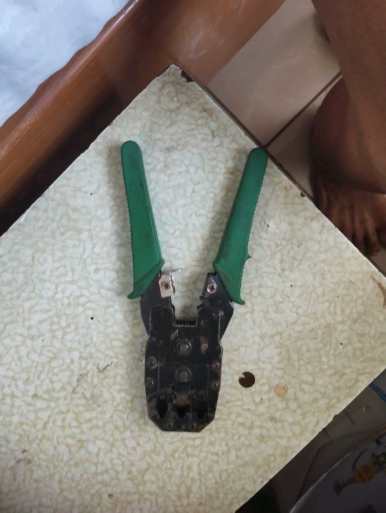 Professional Crimping Tool for Network Cables