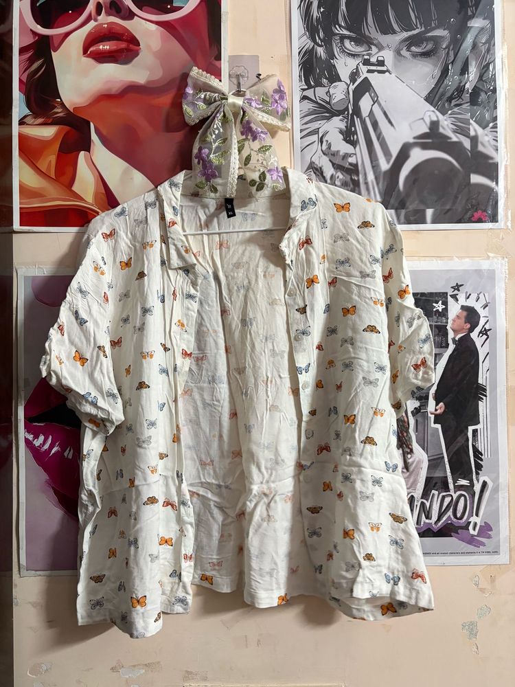 Cute Butterfly Print cropped Button-Up Shirt