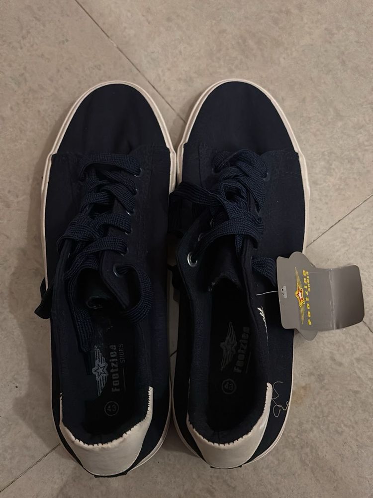 UNISEX Navy Blue Canvas Sneakers