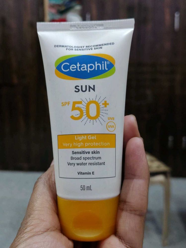 Cetaphil Sun SPF 50 Light Gel