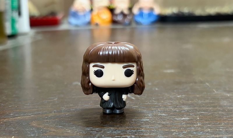 Hermione Funko Figure + 3FREE Harry Potter Bookma