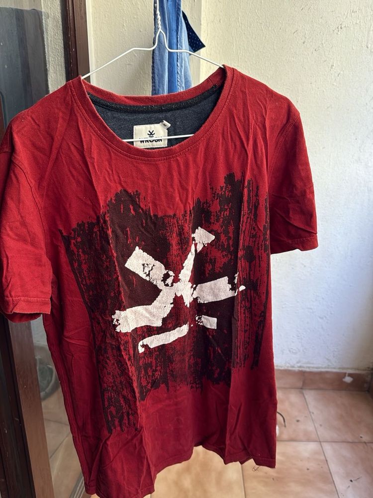 Men's Red Graphic T-Shirt
