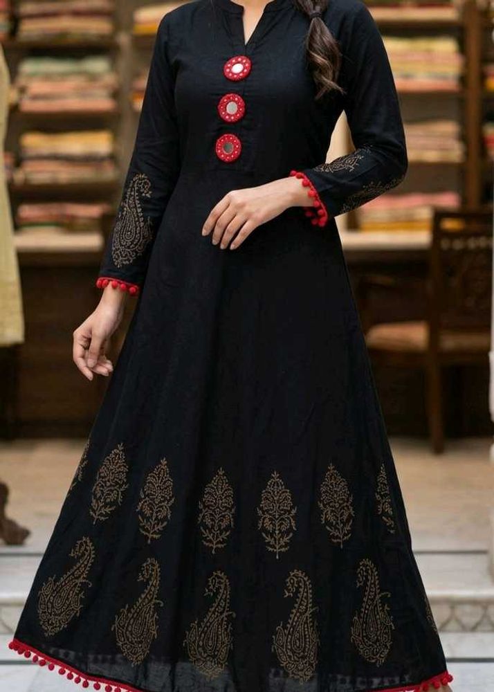 👗 Black  with Paisley Print