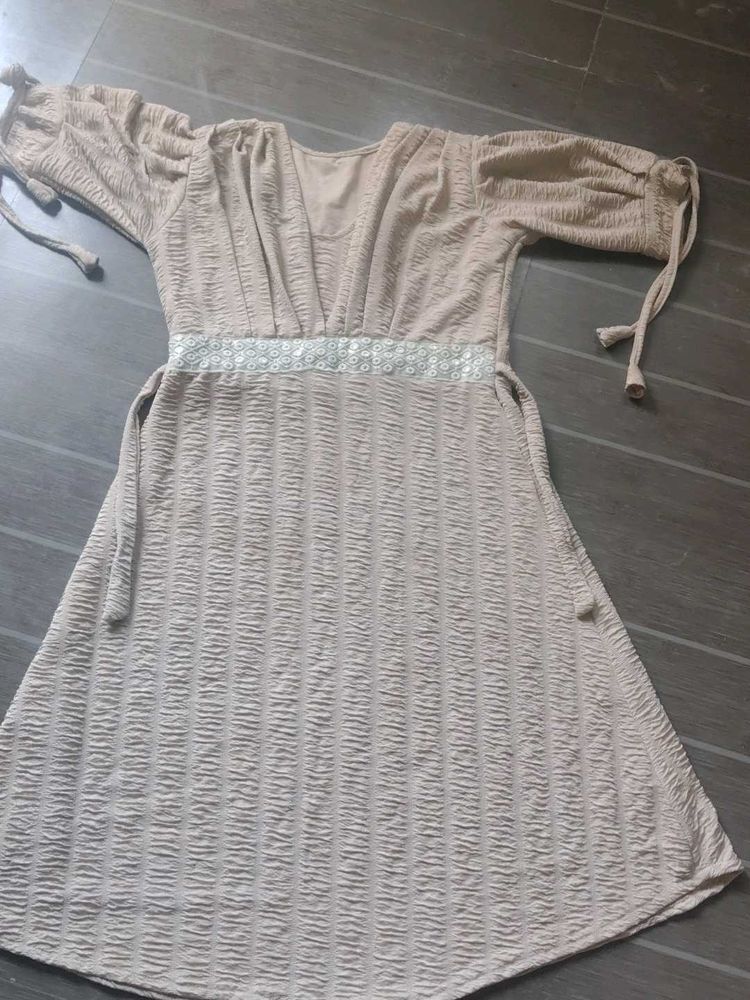 Chic Textured Midi Dress