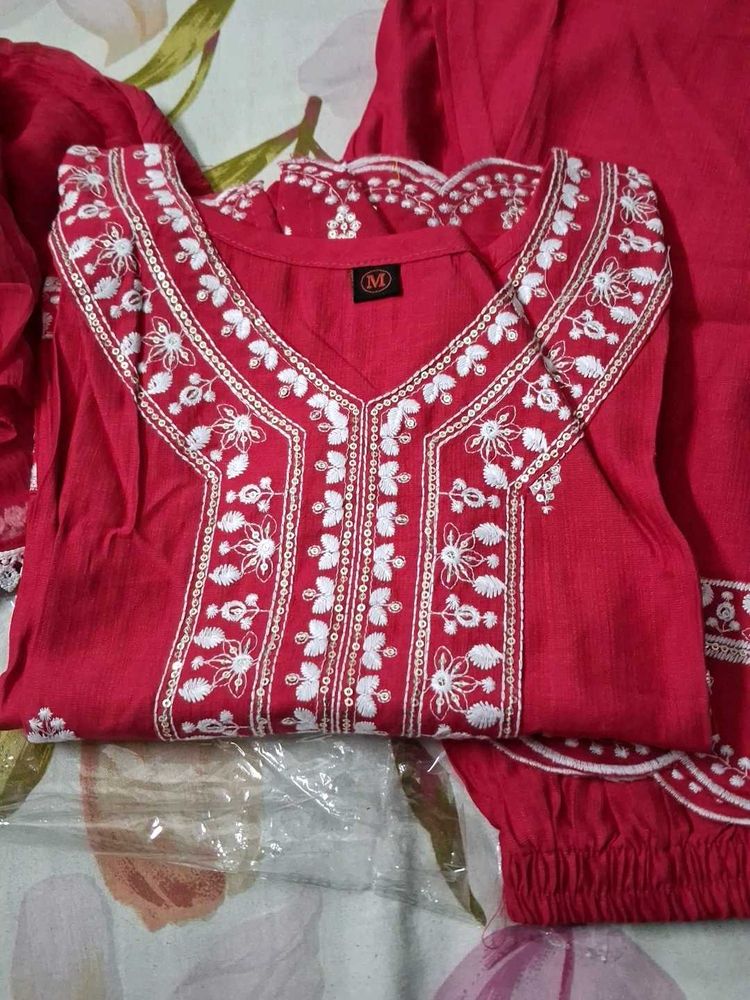 beautiful ready to wear suit set