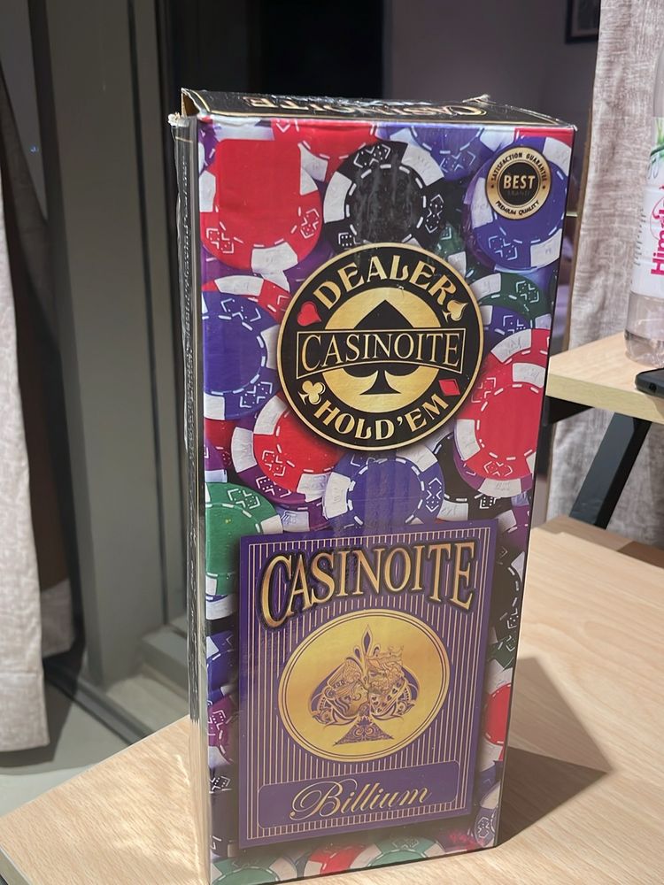 Poker Set with a Carpet