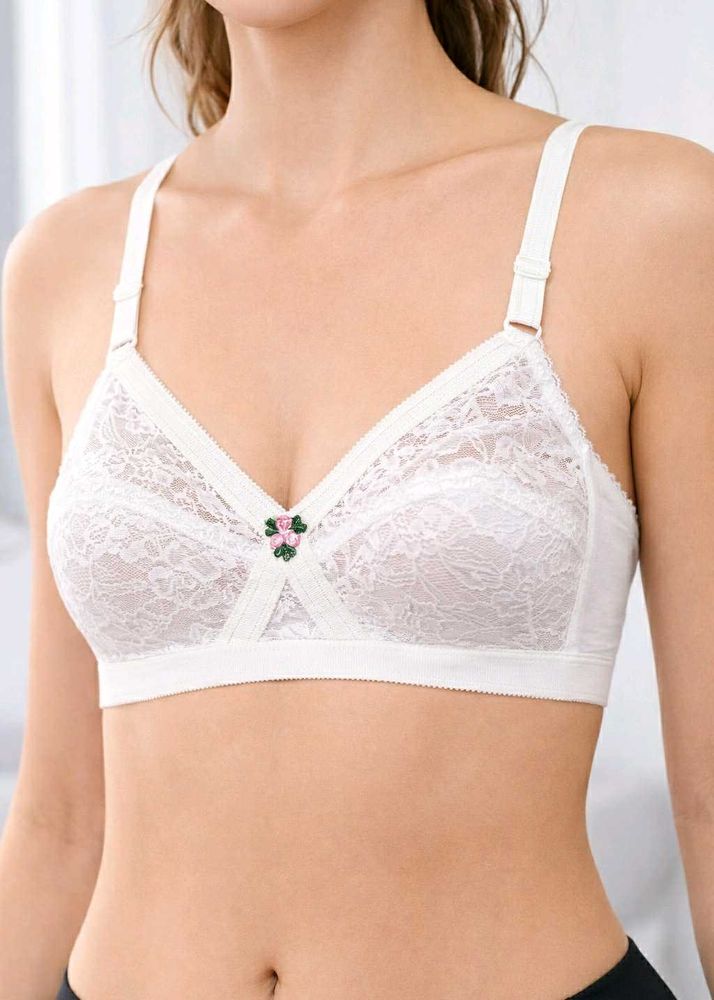 White Lace Bra (36C)