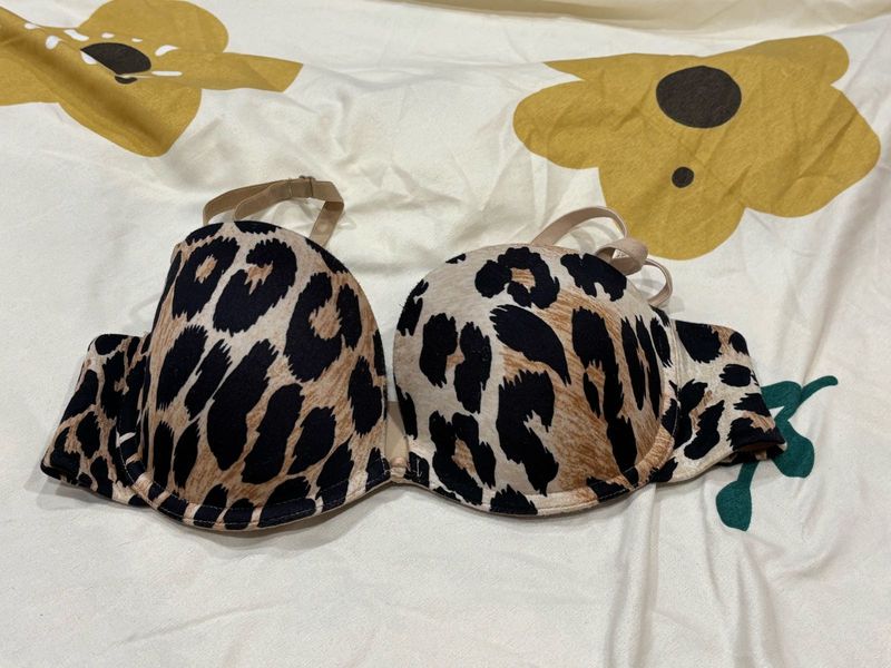 victoria’s secret Leopard Print Bra