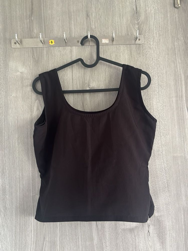 Sleek Black Sleeveless Top