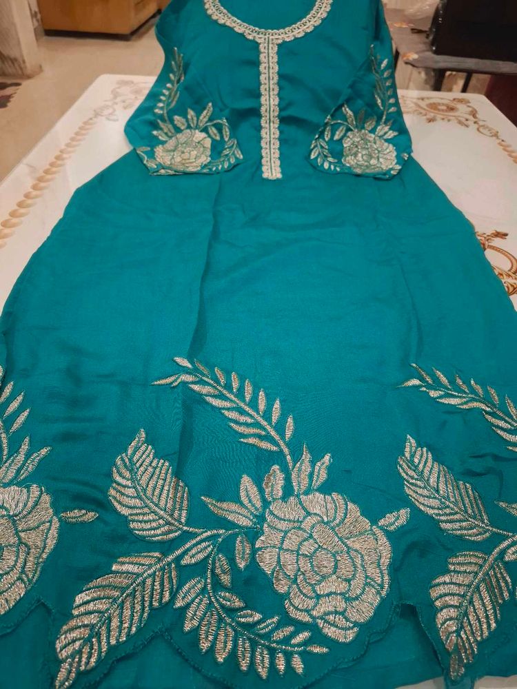 Elegant Teal Embroidered Kurta Sets