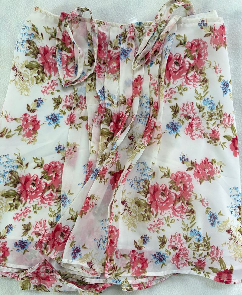Chic Floral Print Mini Dress