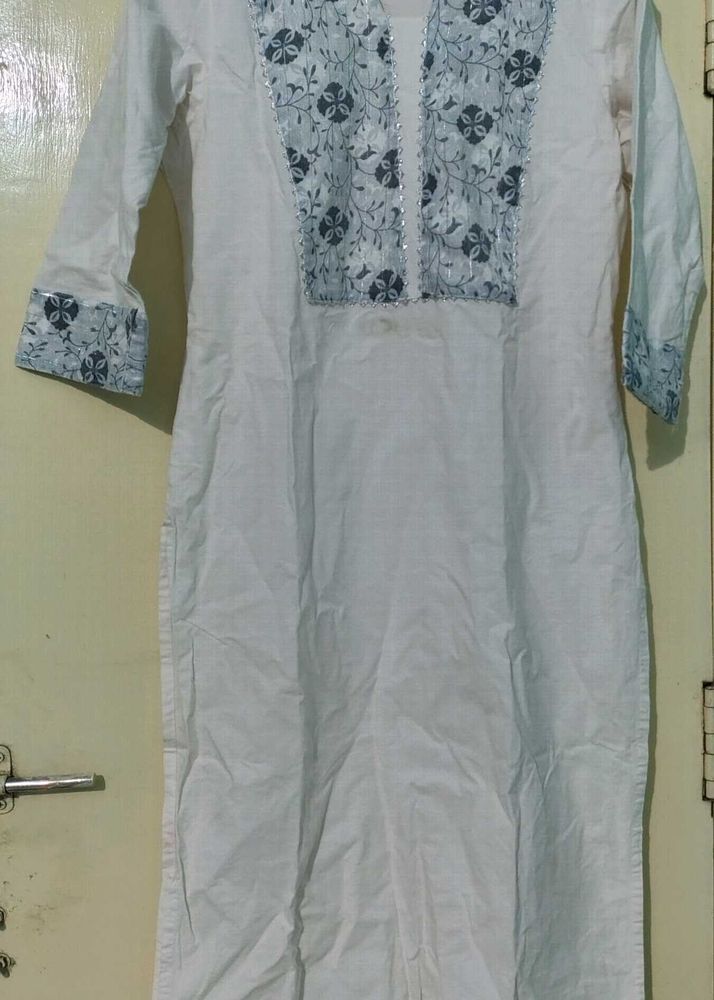 Elegant Embroidered White Kurta