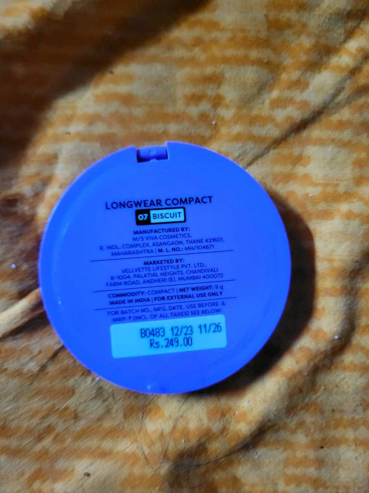 Longwear Compact