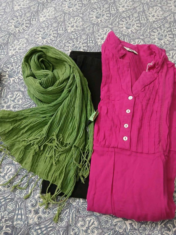 Magenta Kurta Set with Green dupatta