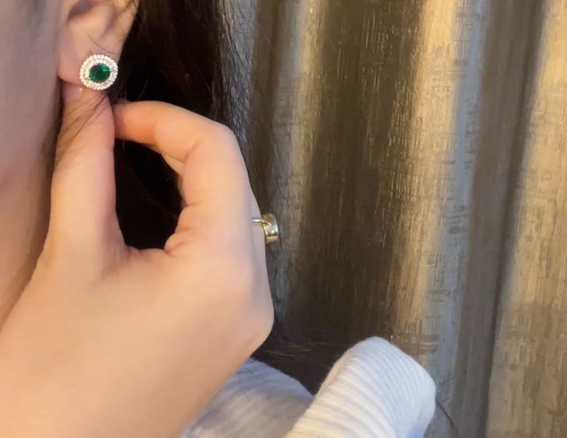 Elegant Green Stone Stud xuping Balis