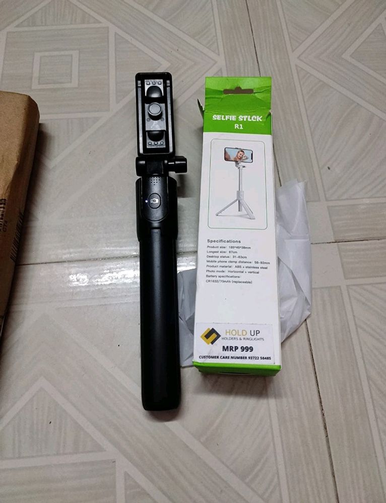 Selfie Stick R1 And Tripod Stand..Two In One..